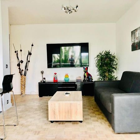 Apartamento Valentin In Caen Exterior foto