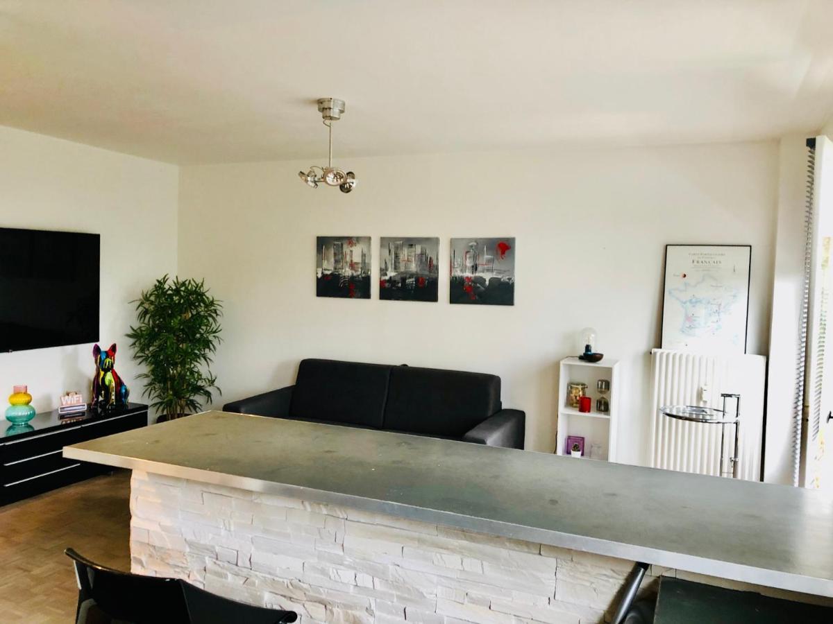 Apartamento Valentin In Caen Exterior foto